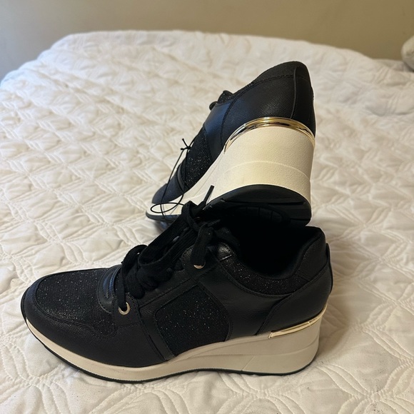 New | ALDO black wallet for women - Picture 8 of 9